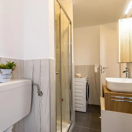 דירה Golden - Luxury ☆☆☆☆☆ - 100m From The *