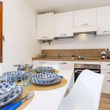 Golden - Luxury ☆☆☆☆☆ - 100m From The דירה באוונו