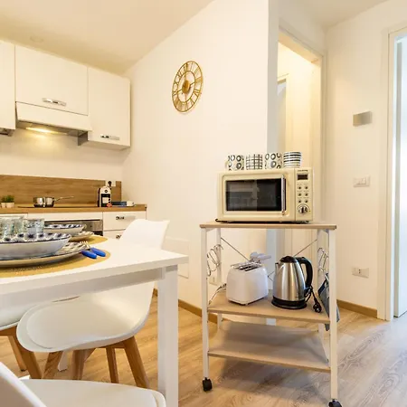 Golden - Luxury ☆☆☆☆☆ - 100m From The דירה באוונו